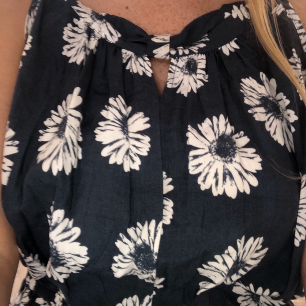 Sunflower Romper - Size Small - Picture 4 of 4